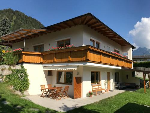 Schlitters Apartamento | Ferienwohnung Martina