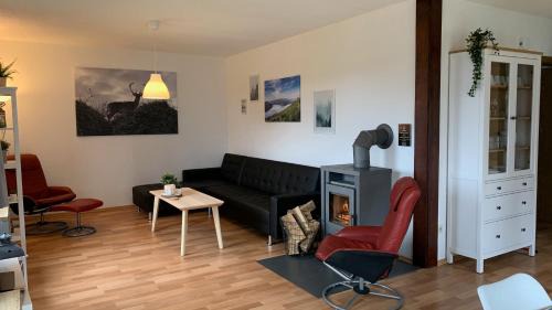 Feriendorf Frankenau Apartamento | Ferienwohnung Mimo direkt am Waldrand