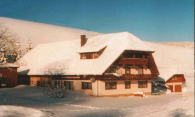 Sankt Georgen im Schwarzwald Apartamento | Apartamento con 52 m 2, 2 habitaciones para max. 5 personas