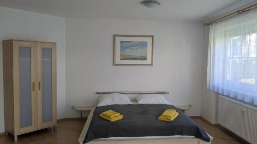 Geisenhausen Apartamento | Ferienwohnung mit Garten in der Nähe Landshut