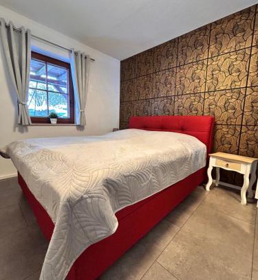 Neugersdorf Apartamento | Ferienwohnung mit Gartennutzung, Garage und Wallbox