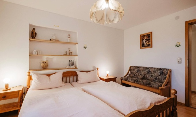 Neuschoenau Apartamento | Ferienwohnung mit Terrasse und Grillmöglichkeit