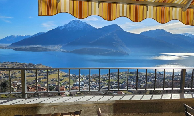 Stazzona Apartamento | Ferienwohnung mit Terrasse mit Seeblick, Bbq, Garten, Wlan, TV Sat. Parkplatz