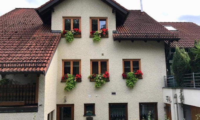 Frickenfelden Apartamento | Ferienwohnung Näfelt