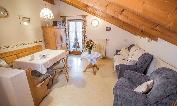 Aufham Apartamento | Apartamento No. 5, 48 m², para no fumadores, 1 dormitorio, sala de estar / cocina, balcón, TV vía satélite, 4 estrellas, máximo 3 personas