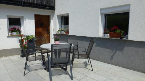 Bad Ischl Apartamento | Ferienwohnung Rabennest