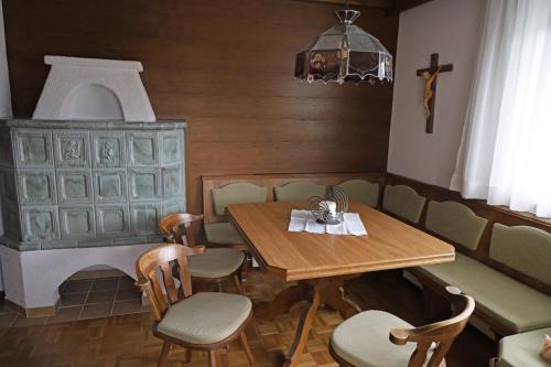 Fritzens Apartamento | Ferienwohnung Rosa