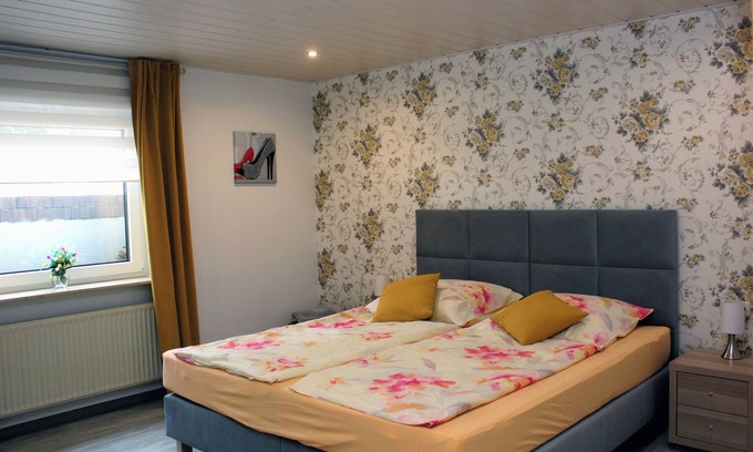 Mainz-Bingen Apartamento | Ferienwohnung Rosenzimmer