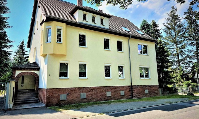 Hoyerswerda Apartamento | Ferienwohnung Schönwälder