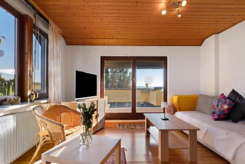 Gemmrigheim Apartamento | Ferienwohnung Schöne Aussicht