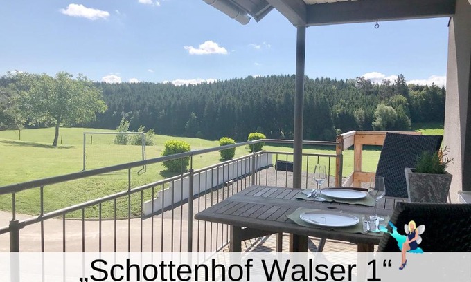 Achberg Apartamento | Ferienwohnung Schottenhof Walser 1 - Alleinlage im Grünen mit Panoramablick