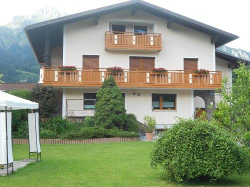 Hoefen Apartamento | Ferienwohnung Schreieck Maria