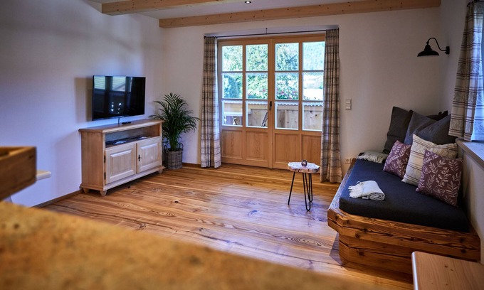 Staudach Apartamento | Ferienwohnung Stoableame - Ferienwohnungen Bergbleamal