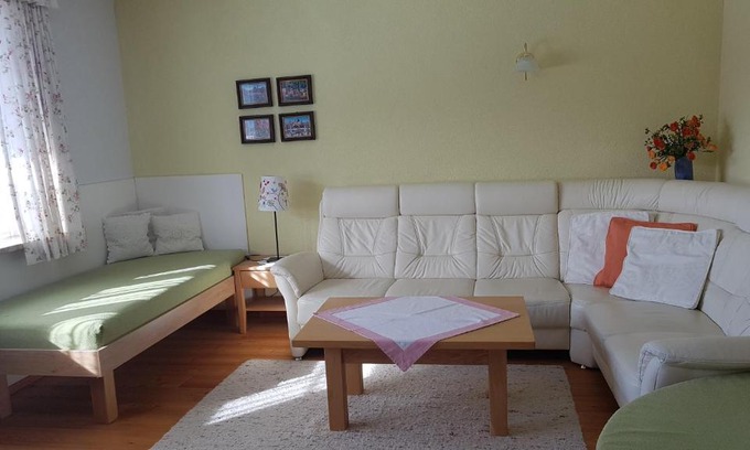 Thorl Apartamento | Ferienwohnung Szöky
