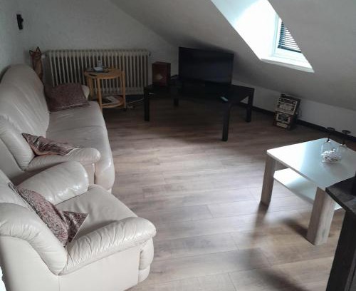 Gerolstein Apartamento | Ferienwohnung "Unter der Löwenburg"