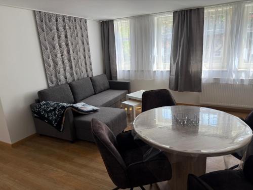 Bad Langensalza Apartamento | Ferienwohnung Vierjahreszeiten Sommer