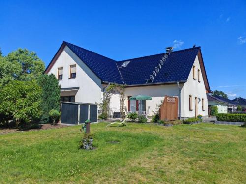 Mecklenburgische Kleinseenplatte Apartamento | Ferienwohnung Zühlensee