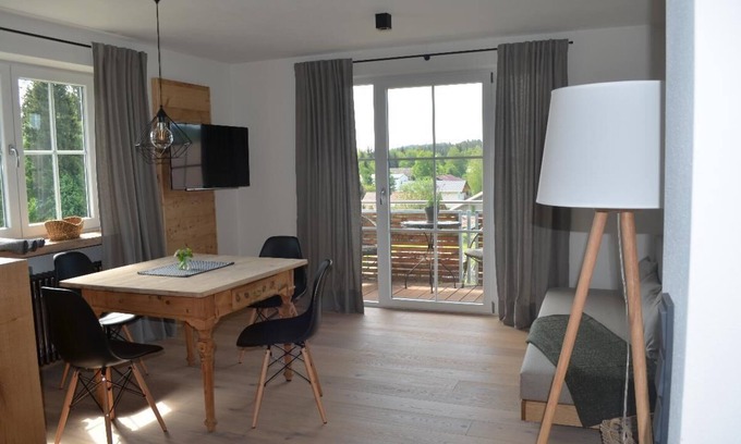 Mauth Apartamento | APARTAMENTO para sentirse bien en Mauth con balcón, 55m²