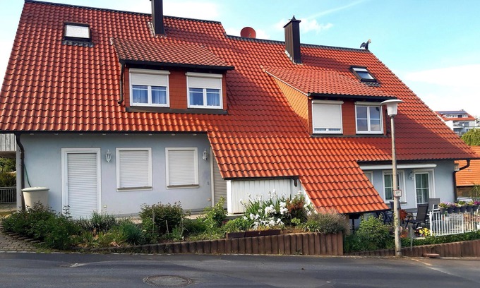 Sulzbach a.Main Apartamento | Ferienwohnungen für bis zu 6 Personen Direkt im Weingut