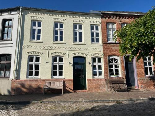Weener Apartamento | Ferienwohnungen Hafenkabinett, 25520