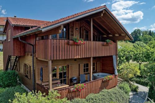Barnzell Apartamento | Ferienwohnungen Holzferienhäuser Leithenwald