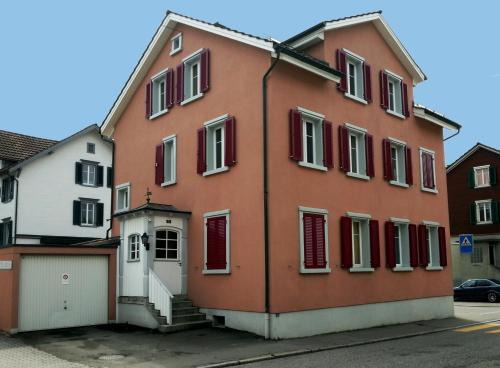 Gossau Apartamento | Ferienwohnungen im Fürstenland