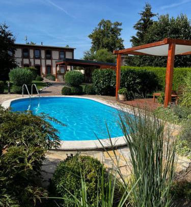Prenzlau Apartamento | Ferienwohnungen in der alten Schnitterkaserne