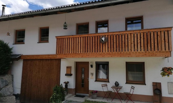Elbigenalp Apartamento | Ferienwohnungen Momo