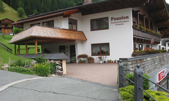 Maria Luggau Apartamento | Ferienwohnungen Pension Prünster
