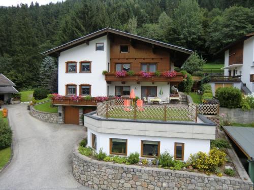 Rohrberg Apartamento | Ferienwohnungen Pfister