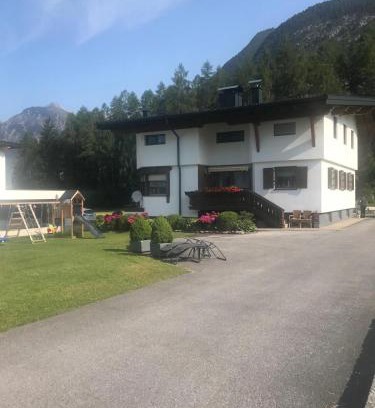 Nassereith Apartamento | Ferienwohnungen Schleich