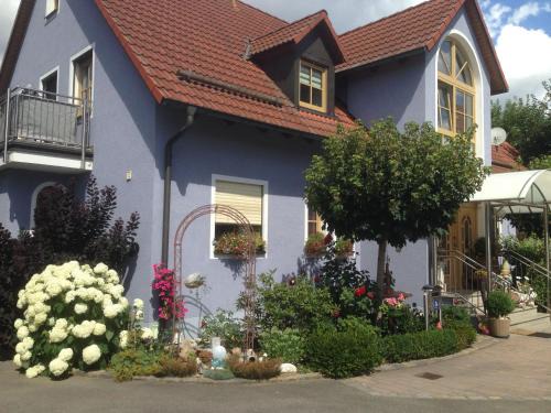 Pirk Apartamento | Ferienwohnungen Stahl
