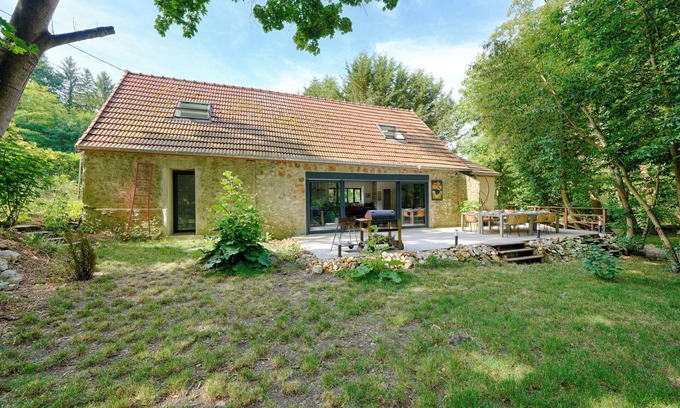 Boussy-Saint-Antoine Otro | Fermette de Rochopt 13th century - 15 p. - Riverside & small wood - 30km Paris