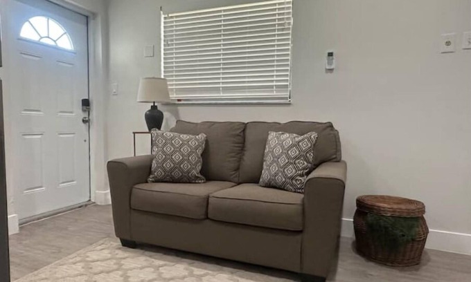 Miami Gardens Casa | Fern Gully Inn