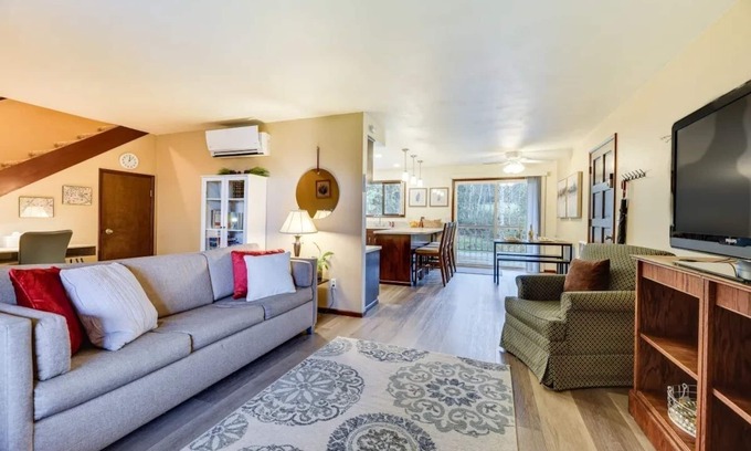 Adna Casa | Fern Hill Retreat