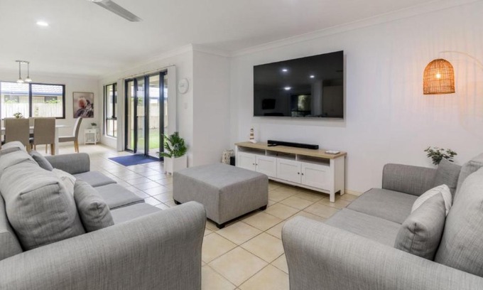 Banksia Beach Casa | Fernando's Beach Hideaway