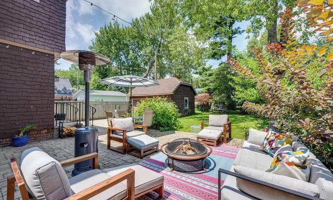 Ferndale Casa | Ferndale Gem, Walk to Stores & Restaurants!