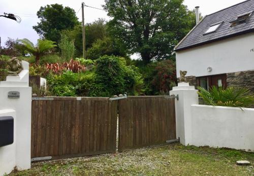 Skibbereen Casa | Fernery Garden cottage, near Skibbereen