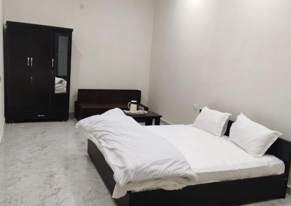 Amritsar Hotel | Festive bells