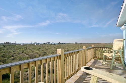Gilchrist Casa | Fetching, cozy home, Sleeps 4 Pet&kid friendly