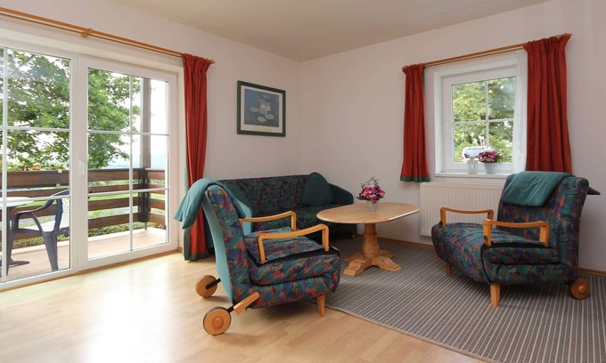 Frauenwald Apartamento | Fewo 01, EG, 2 Zi., Frauenwald - Bergblick Frauenwald - Fewo.cc
