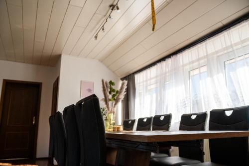 Lingen Apartamento | FeWo-10P-2Bad-TV-WF