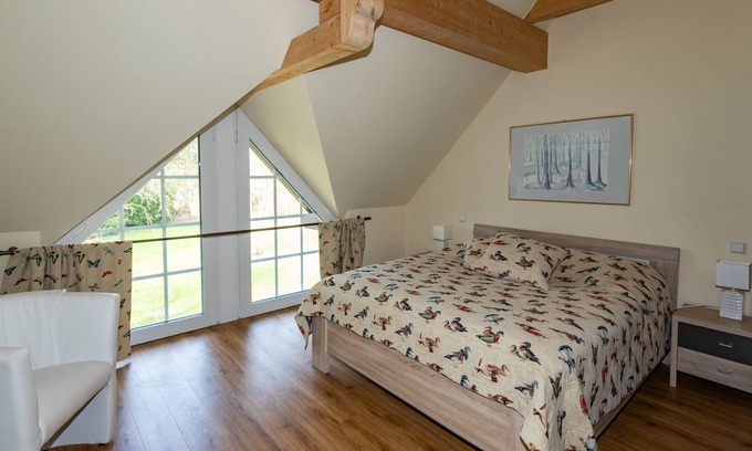 Burg-Dorf Apartamento | Fewo 2, Schlafgalerie, Wz/küchenz., Du/wc - Froschkönig Ferienhaus und Ferienwohnungen