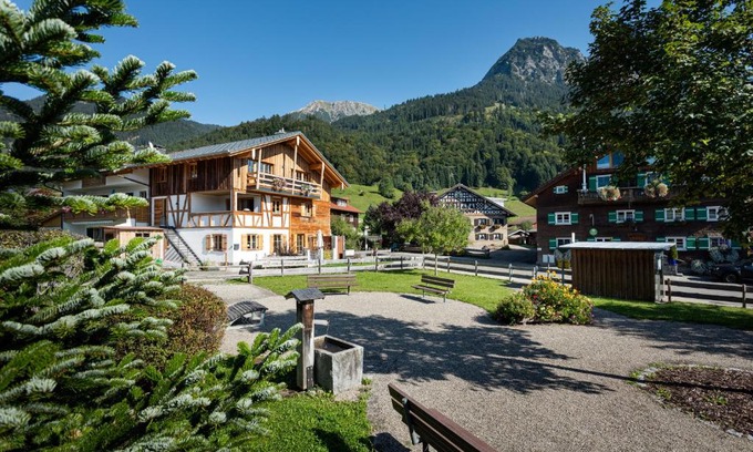 Rubi Apartamento | "Fewo am Dorfplatz" - Annehmlichkeiten von 4-Sterne Familien-und Wellnesshotel Viktoria können mitgenutzt werden