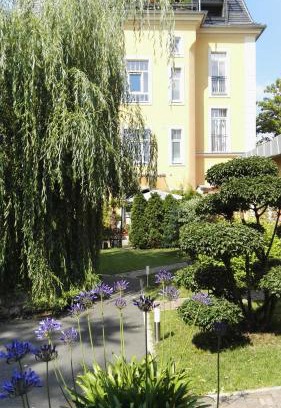 Seidnitz Apartamento | FeWo mit 2 Bädern und 2 Schlafzimmern