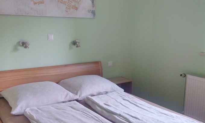 Tribseer Vorstadt Apartamento | Fewo "moorteich" Mitten im Grünen und Doch Mitten in der Stadt