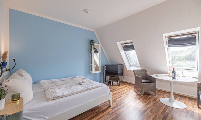 Wassersleben Apartamento | fewo1846 - AHOI (App. 654) / comfortable studio apartment in the attic