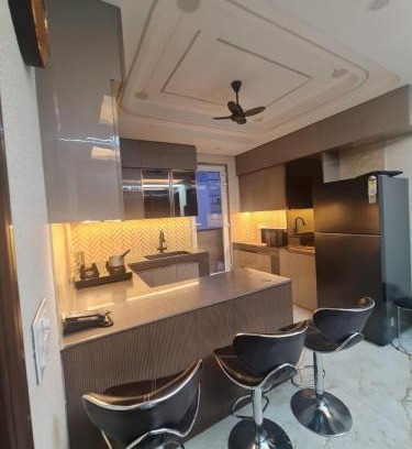 Dariyaganj Apartamento | Fiaa- GARNET 3BHK