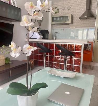 Parque Alcosa Apartamento | FIBES Apartamento con parking gratis