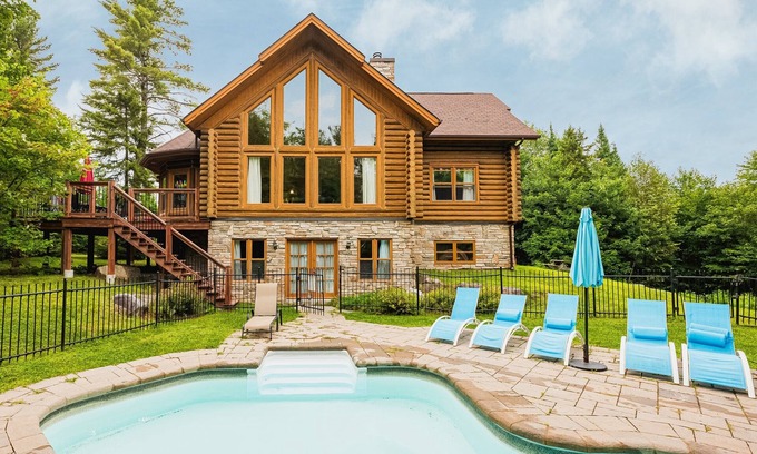 Fiddler Lake Resort Casa | Fiddler Lake Resort Chalet: Private Pool & Jacuzzi